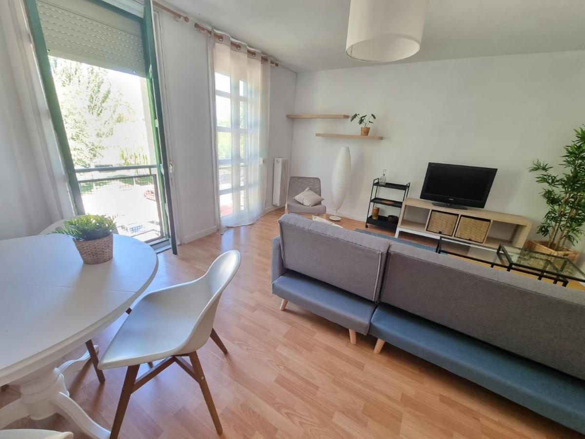 Apartamento Un Rincón con vistas al parque. Wifi junto a Catedral. Logroño Exterior foto