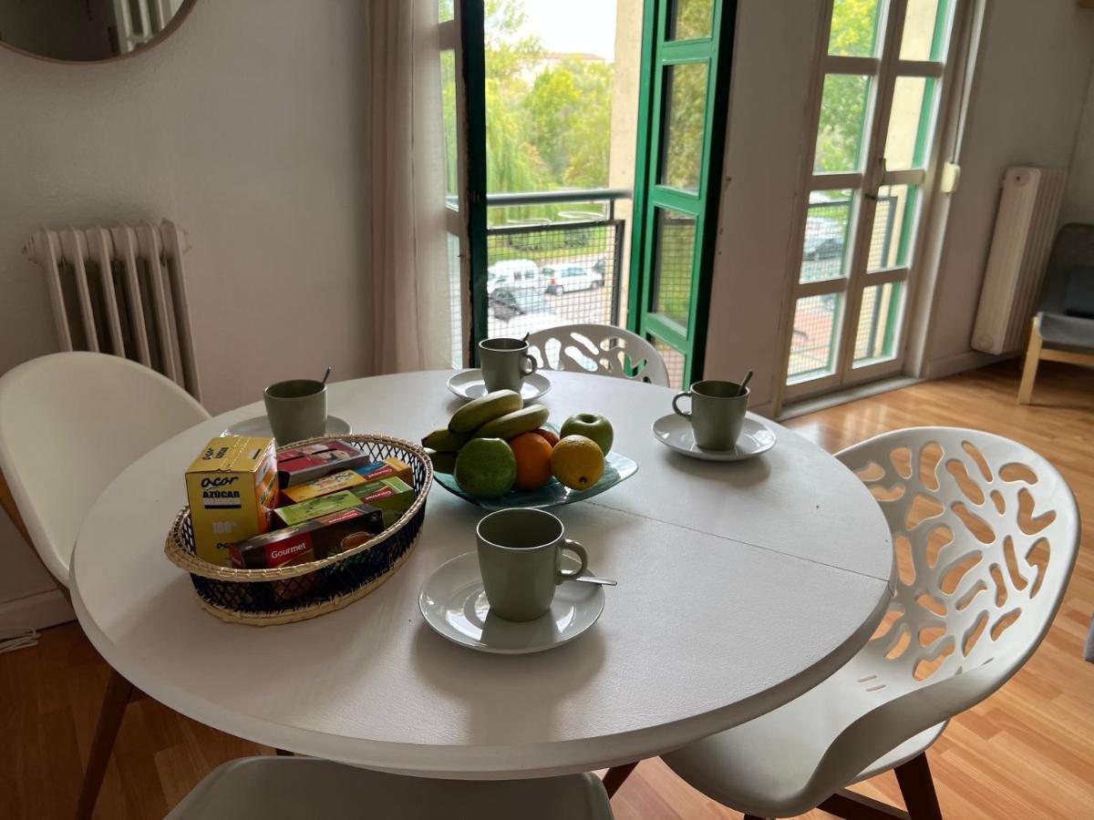 Apartamento Un Rincón con vistas al parque. Wifi junto a Catedral. Logroño Exterior foto